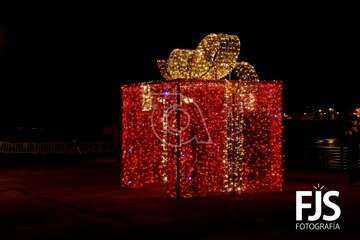 La costa de Telde se zambulle en la Navidad/Francisco Javier Santana.
